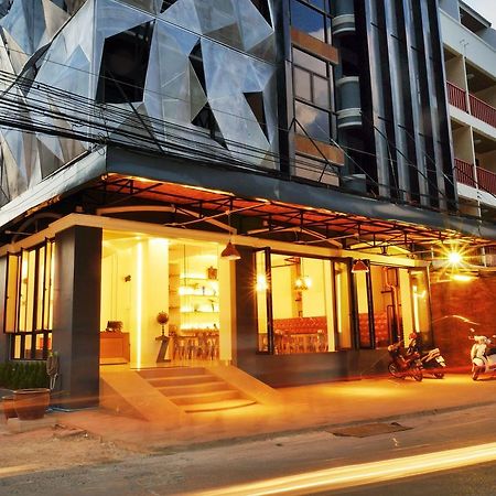 Forty Winks Phuket Hotel Patong Bagian luar foto
