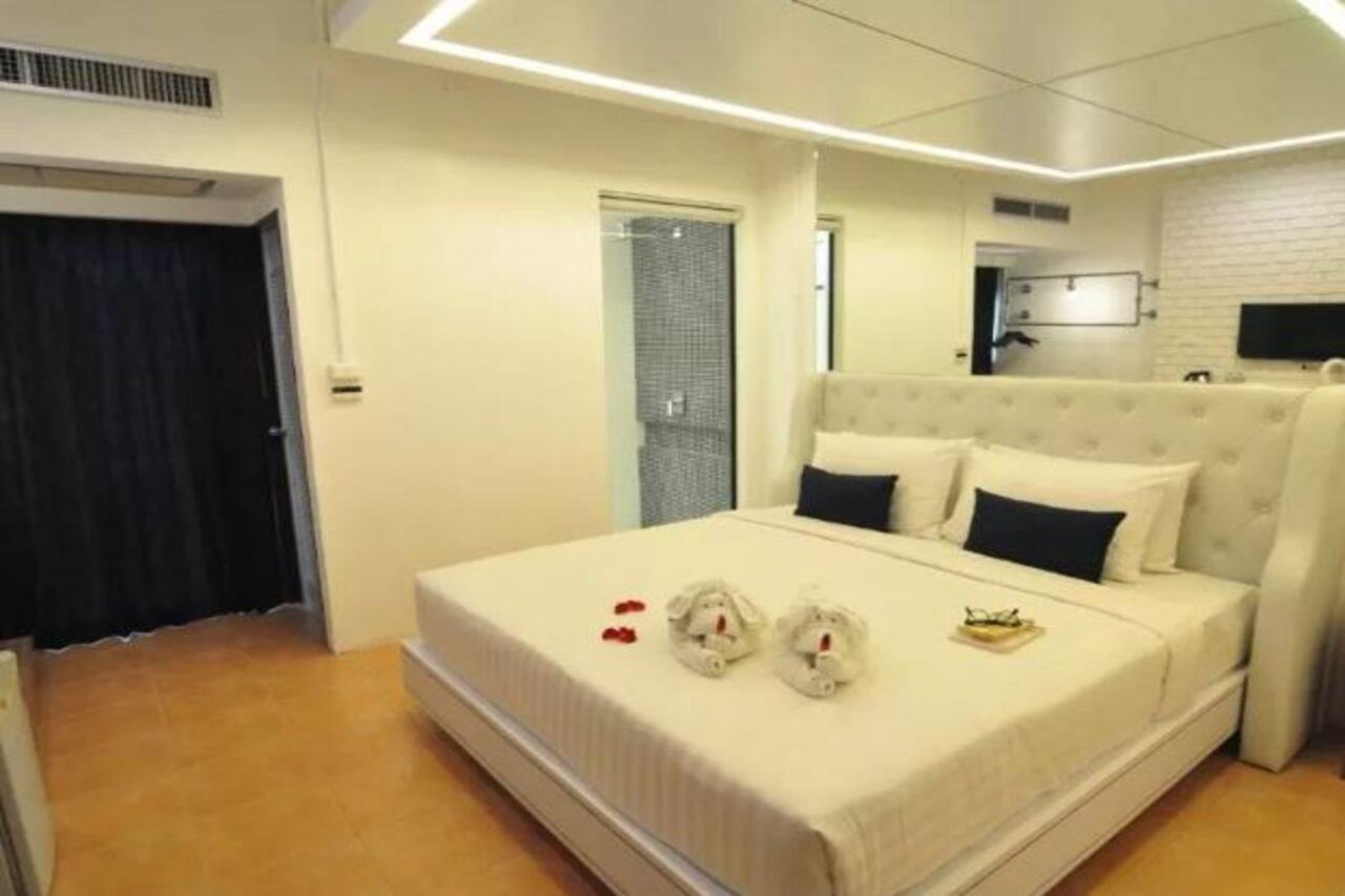 Forty Winks Phuket Hotel Patong Bagian luar foto