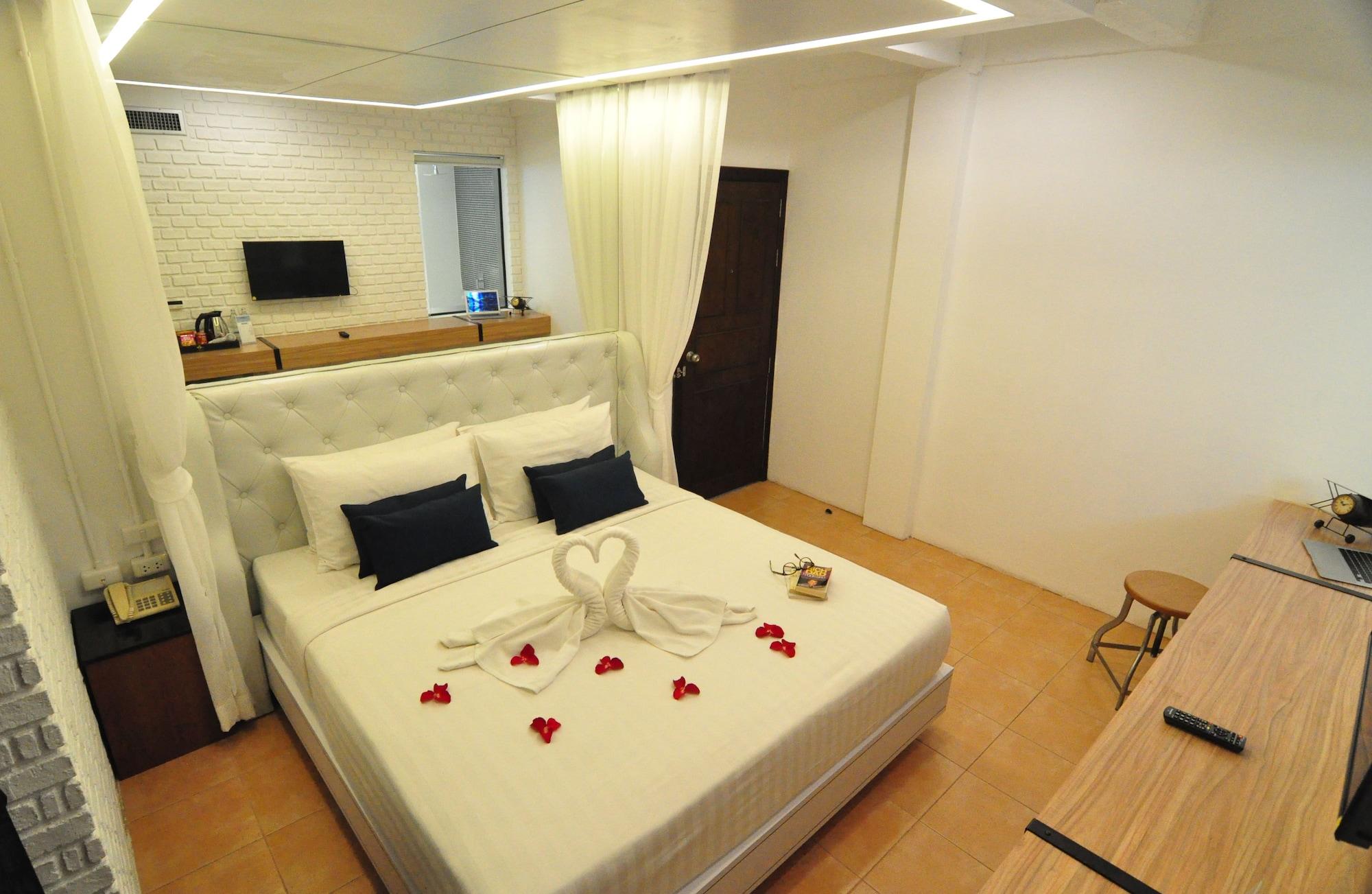 Forty Winks Phuket Hotel Patong Bagian luar foto