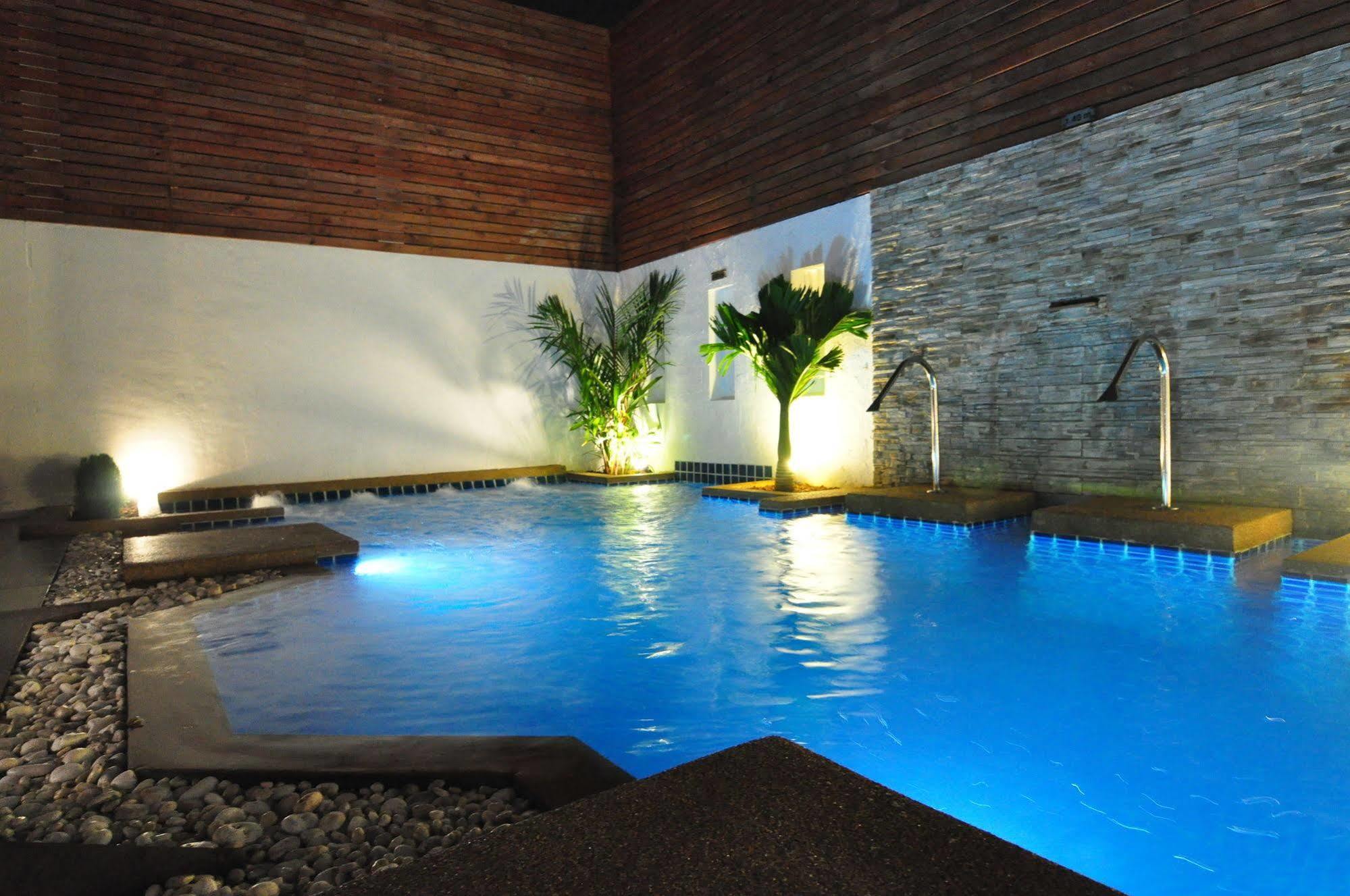 Forty Winks Phuket Hotel Patong Bagian luar foto