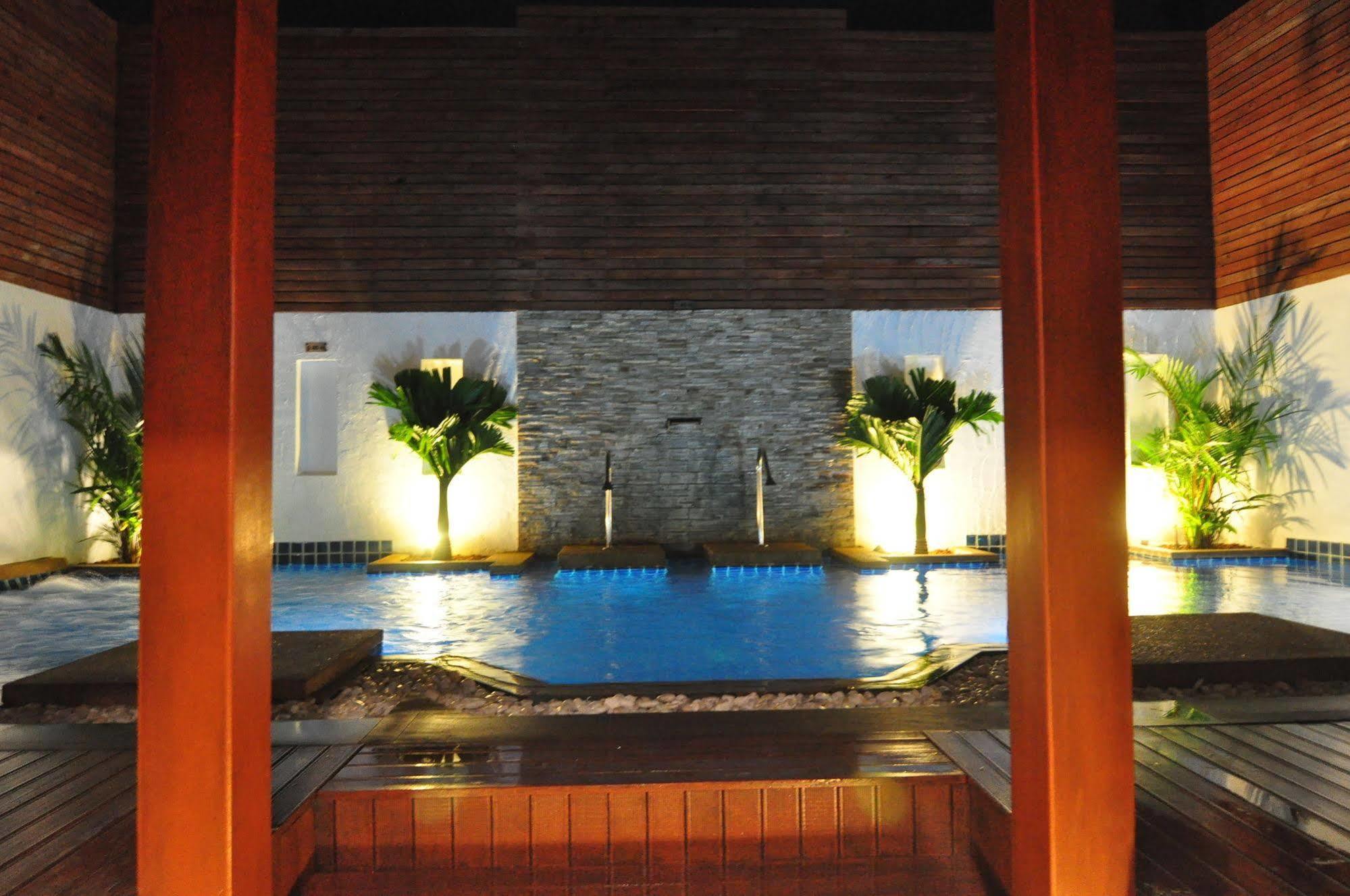 Forty Winks Phuket Hotel Patong Bagian luar foto